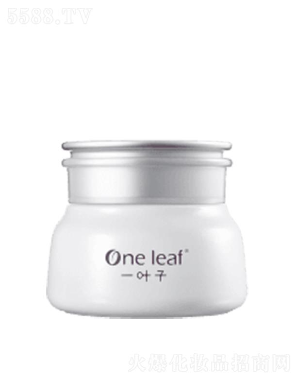 �Ϻ��������yƷ�ɷ����޹�˾��һ�~�Ӱ���¶�r���͸��(r��n)���A˪