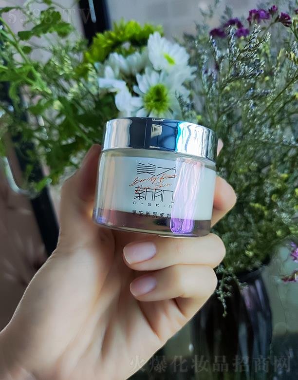 �V��ˎ�y���û������޹�˾�������簲�¼���˪