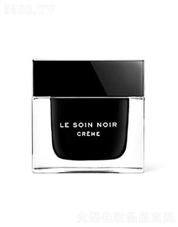 ���y�A���V�ݣ��\�I�������޹�˾���o��ϣī��������˪