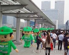 ��ģ��(zh��n)ʿ�ò�и���Є��V�f�����˵Ĉԏ�