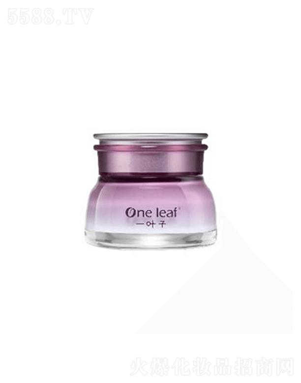 һ�~�Ӿo�¼��w��˪