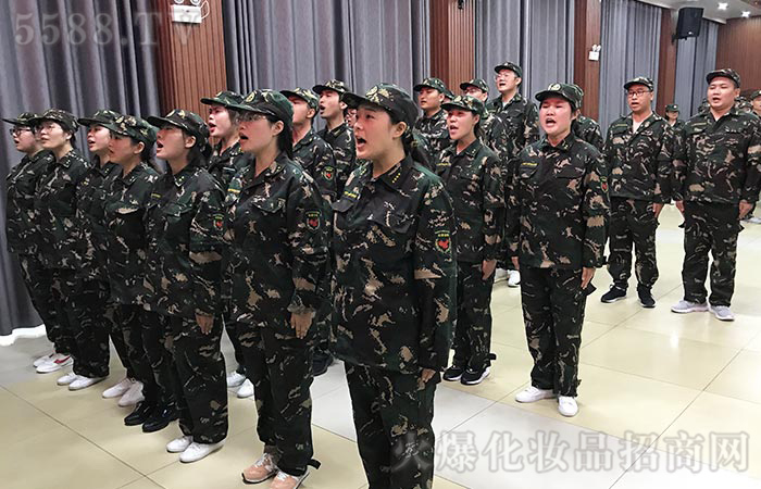 һ�s��s��һ�p��p��һ���F(tu��n)꠵Ęs�u(y��)����Ҫÿһ���˶�����ؓ(f��)؟(z��)���c��ɵ���