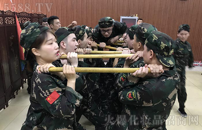 һ�s��s��һ�p��p��һ���F(tu��n)꠵Ęs�u(y��)����Ҫÿһ���˶�����ؓ(f��)؟(z��)���c��ɵ���