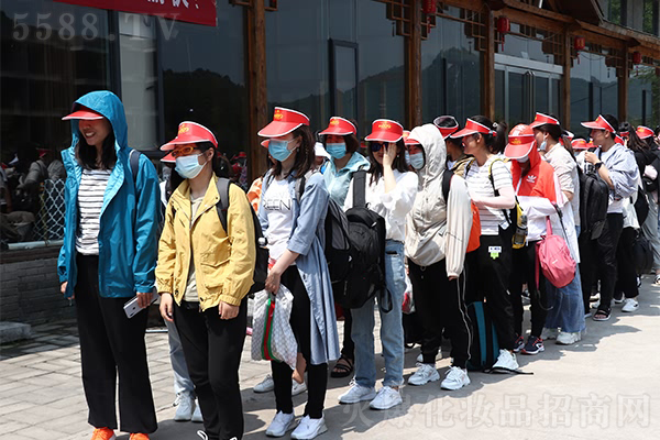 ���[�Ͼ�ɽ������ɽˮ�g