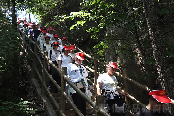 ��������ӛ��һ�[�Ͼ�ɽ