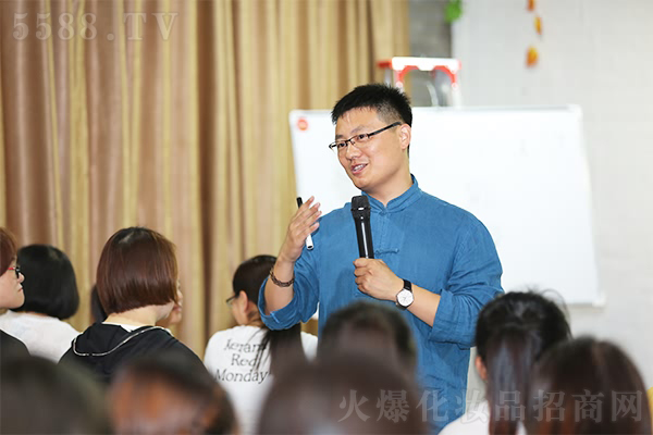 �����y�����������ף�