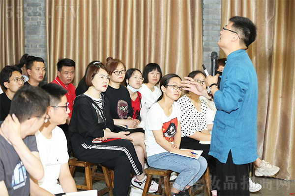 �㲽�Ͼ�ɽ����������Ļ������ܾ���������