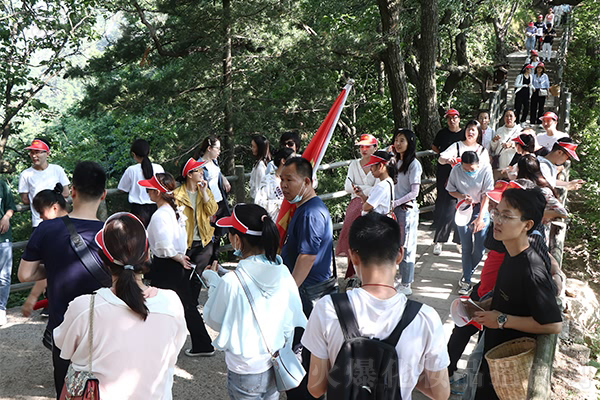 �Ͼ�ɽ��Ԋ�箋��Ŀ֮����������