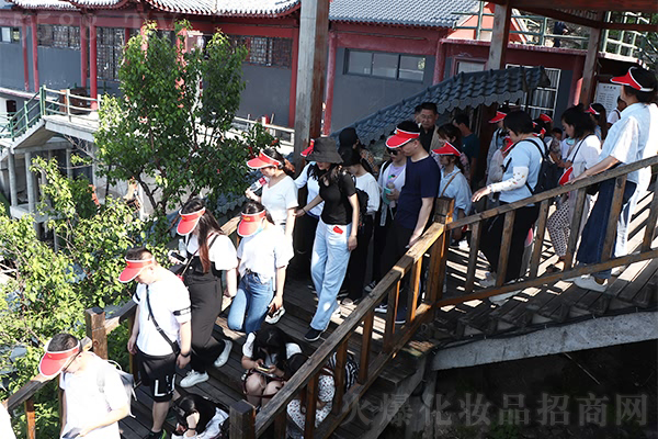 һ��һ������һɽһ����