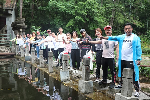 ɽˮ�f�������к��\(y��n)