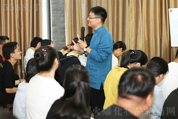 ̽����������֮�����W(xu��)��(x��)�����Ļ���(j��ng)��