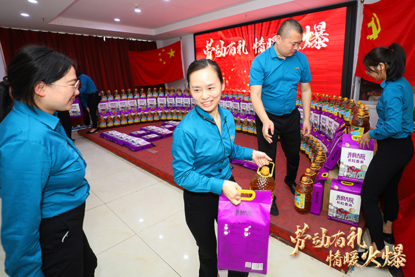 �ڄ��жY����ů�𱬣��𱬾W(w��ng)��T��������һ�ڄӹ�(ji��)������