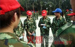 火爆網(wǎng)絡(luò)拓展訓(xùn)練之共建家園