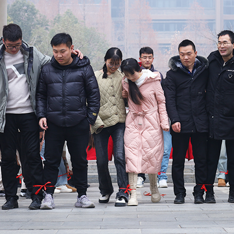 �𱬼��������R������