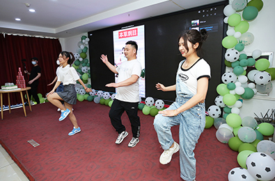 �Ϸֿ옷(l��)���𱬾W(w��ng)���Օ�(hu��)