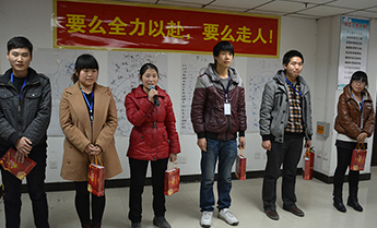 �¾��𱬾W(w��ng)����18����