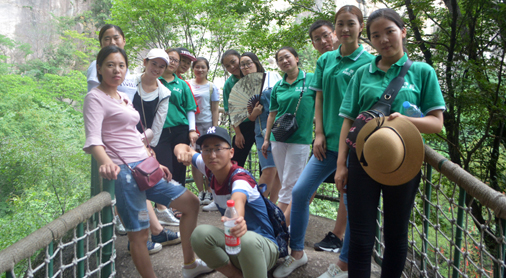 ����Ę�(l��)Ȥ����׷������һ������һ�ӵ��ഺ��