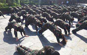 ���P�Α��P��ȫ�w�ˆT�鷸�e�W�T�I����