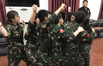 ���벻�ǆ΂��˵����o�����ǈF꠹�ͬ�ĈԳ֣���ͬ�����o��