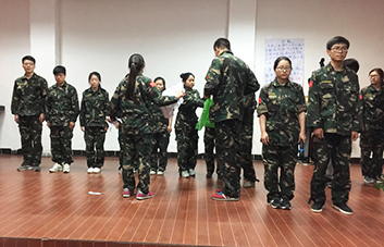 ���س��Z����Ը�����Լ��S�µđ��P�Z����