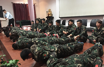 �FꠔU������Ƹ�T��Ҫ���������Y����