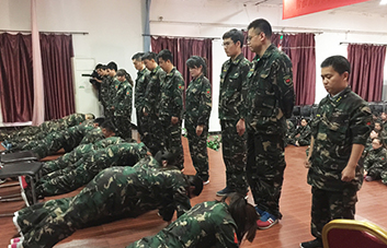 �I�����ǈF꠵ĺ�����һ��һ�ж��Ǳ�����