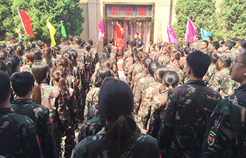 �I�����ǈF꠵ĺ�����һ��һ�ж��Ǳ�����