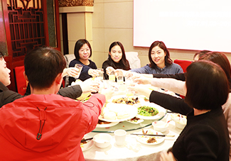 ��ʢ�磬��ҚgЦ�Z���䘷���ڣ�