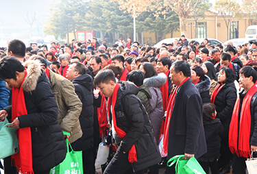 �t�t�������c���g�gϲϲ��(l��i)�𱬣���10�q���տ옷(l��)��