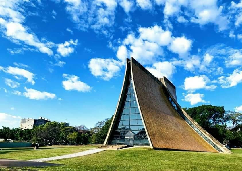 台灣包車旅遊-台中 東海教堂